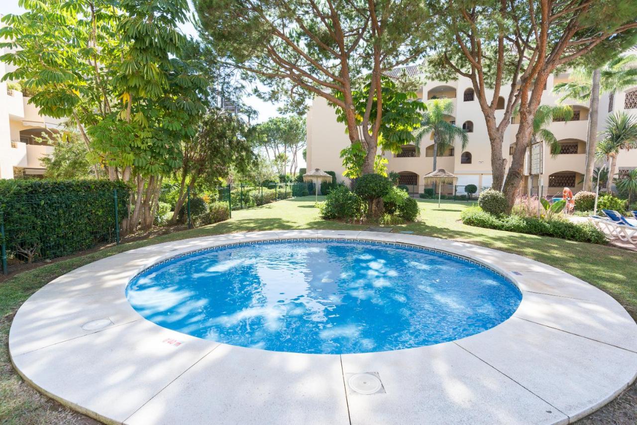 Hacienda Playa Lägenhet Marbella Exteriör bild
