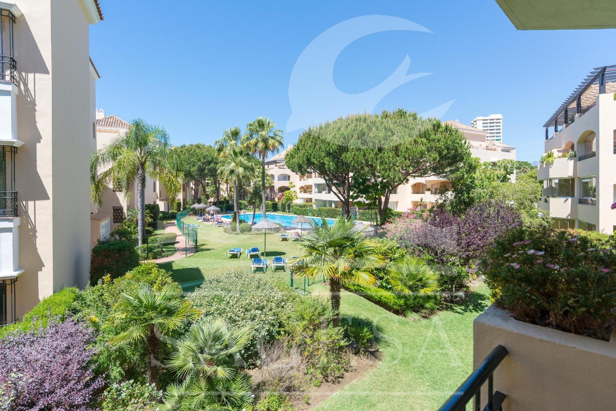 Hacienda Playa Lägenhet Marbella Exteriör bild