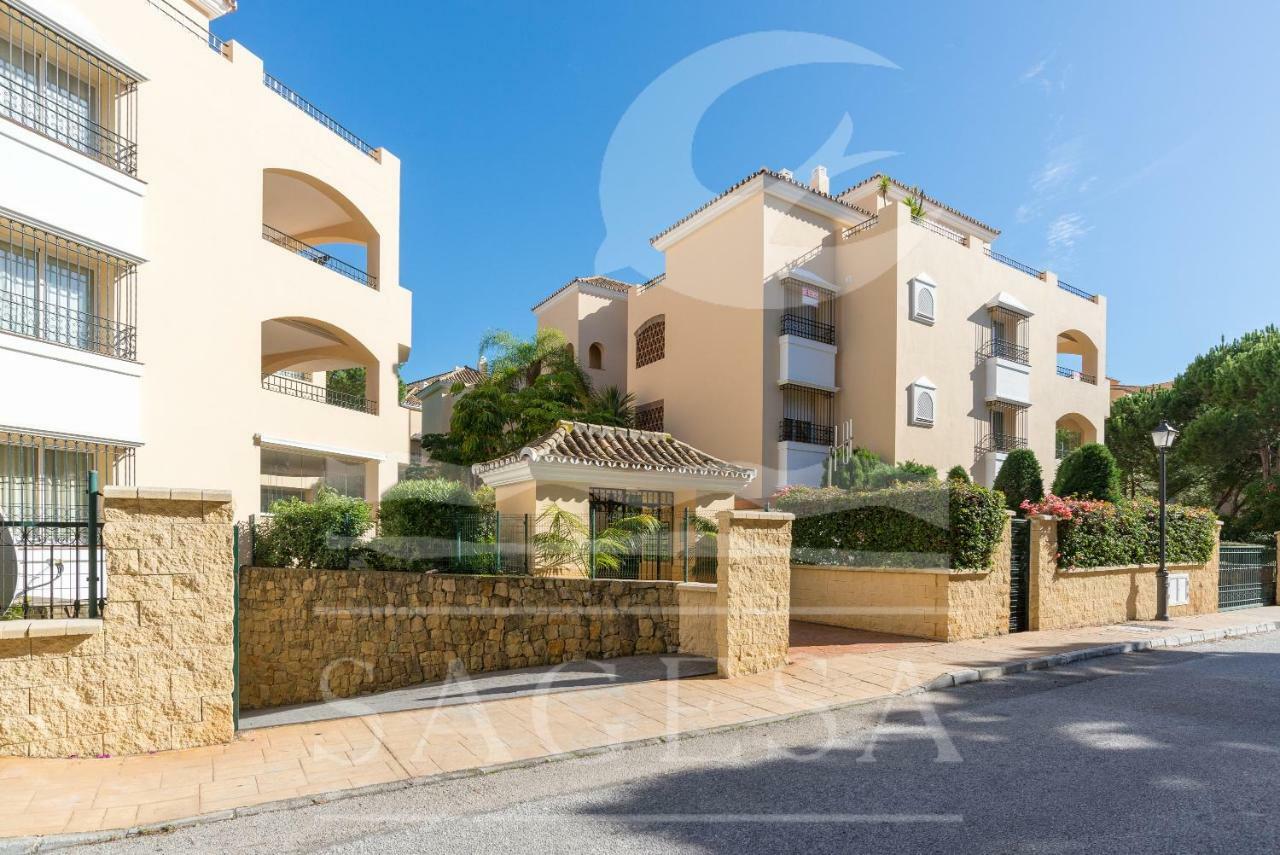 Hacienda Playa Lägenhet Marbella Exteriör bild
