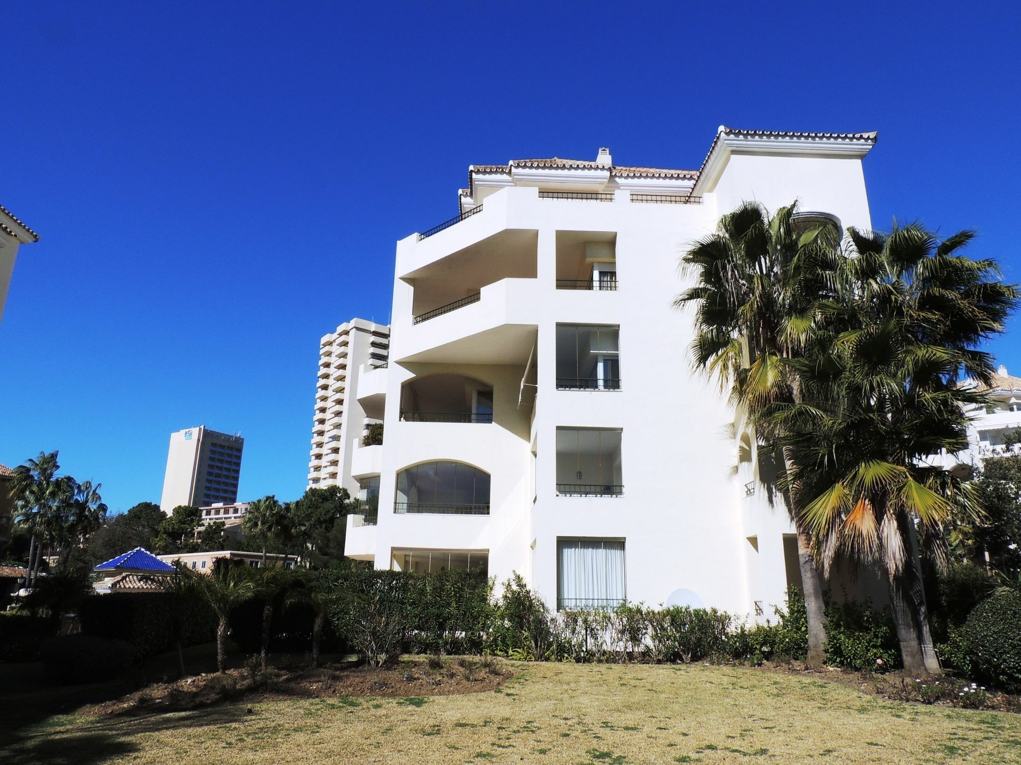 Hacienda Playa Lägenhet Marbella Exteriör bild